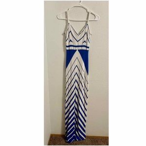 BEBE FLOOR LENGTH MAXI DRESS